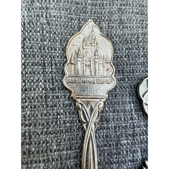 Walt Disney World 1982 Vintage Souvenir Spoon Collectible - Picture 4 of 8